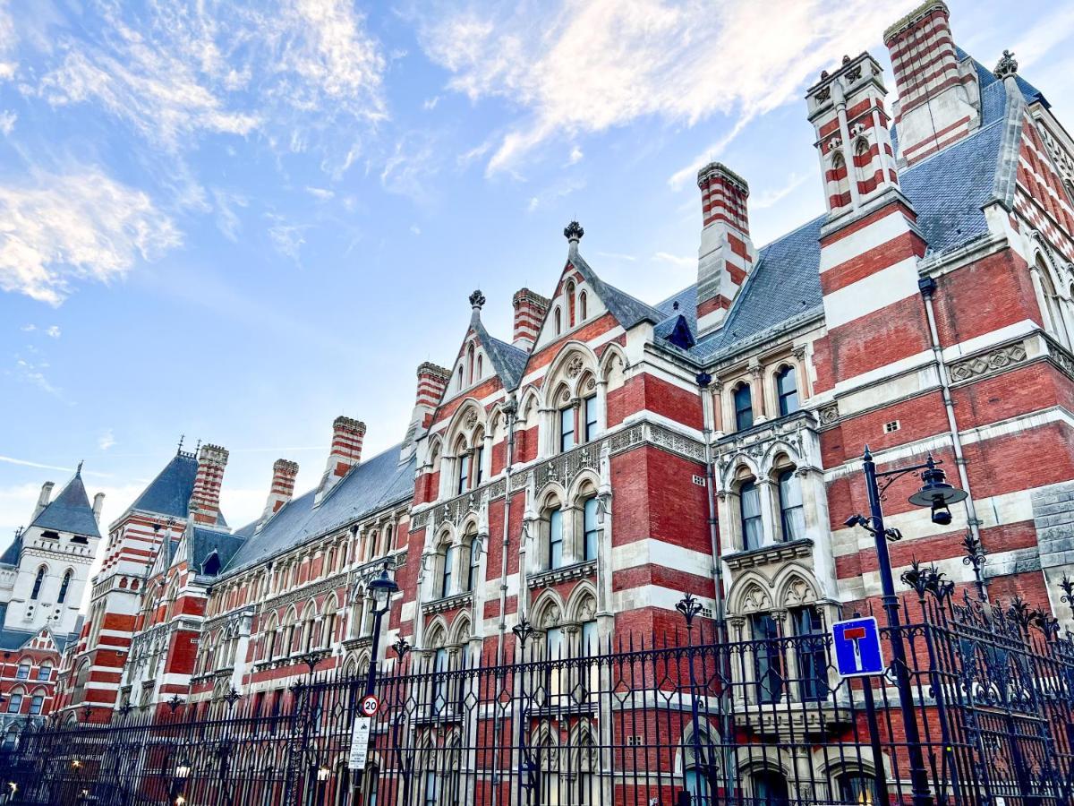 Superior Entire Apartment Between St Pauls Cathedral And Covent Garden 伦敦 外观 照片