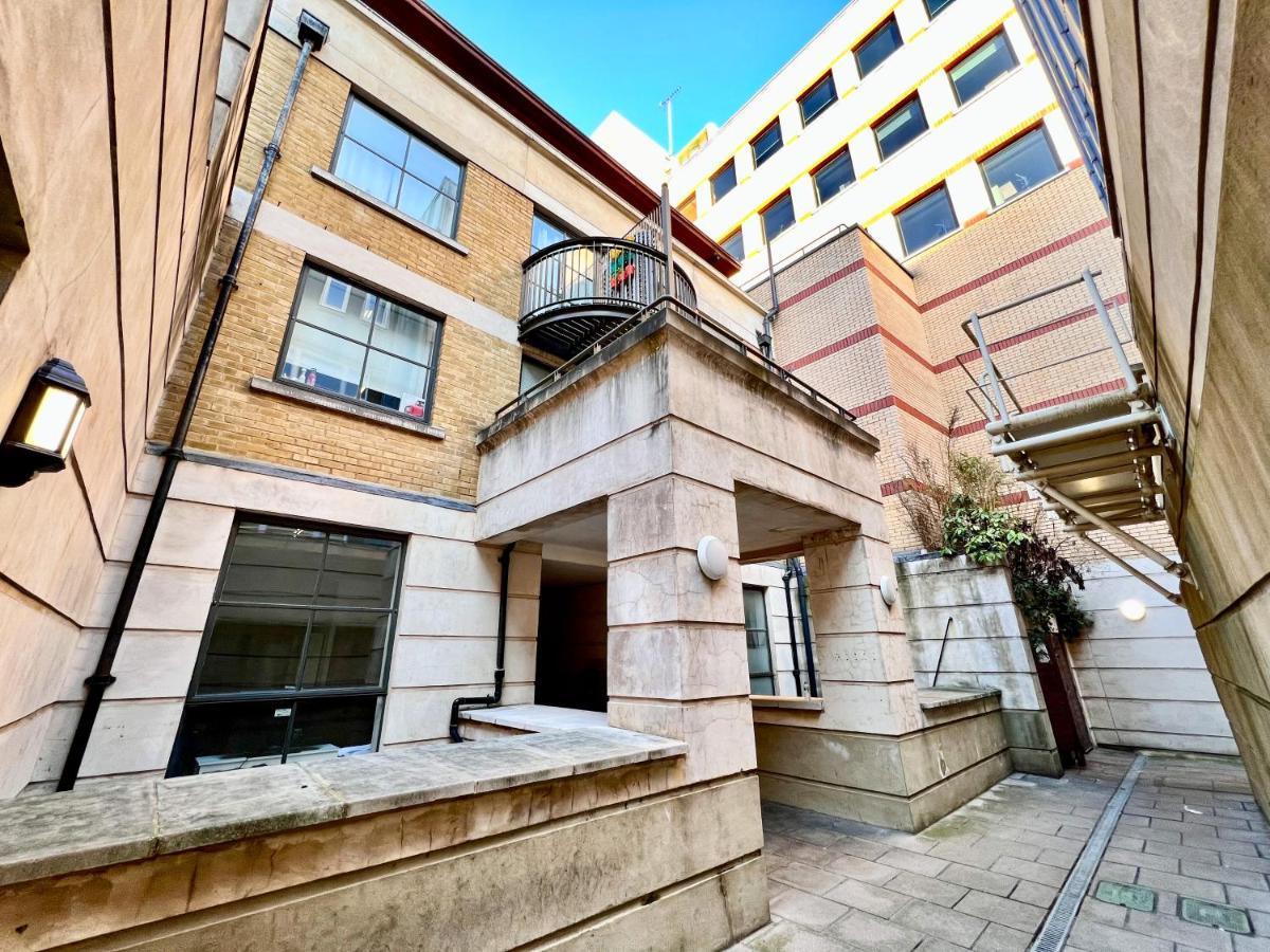 Superior Entire Apartment Between St Pauls Cathedral And Covent Garden 伦敦 外观 照片