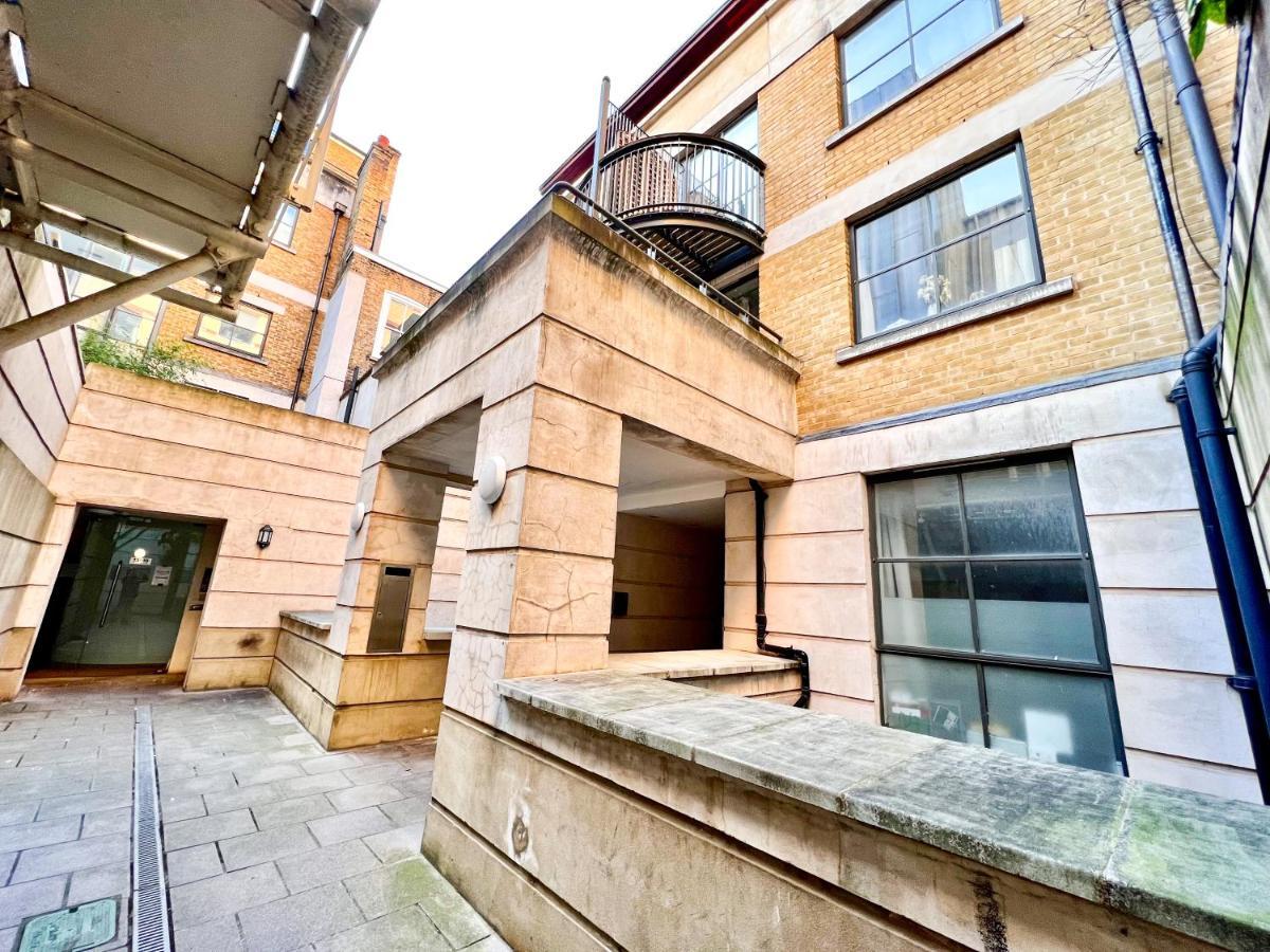 Superior Entire Apartment Between St Pauls Cathedral And Covent Garden 伦敦 外观 照片