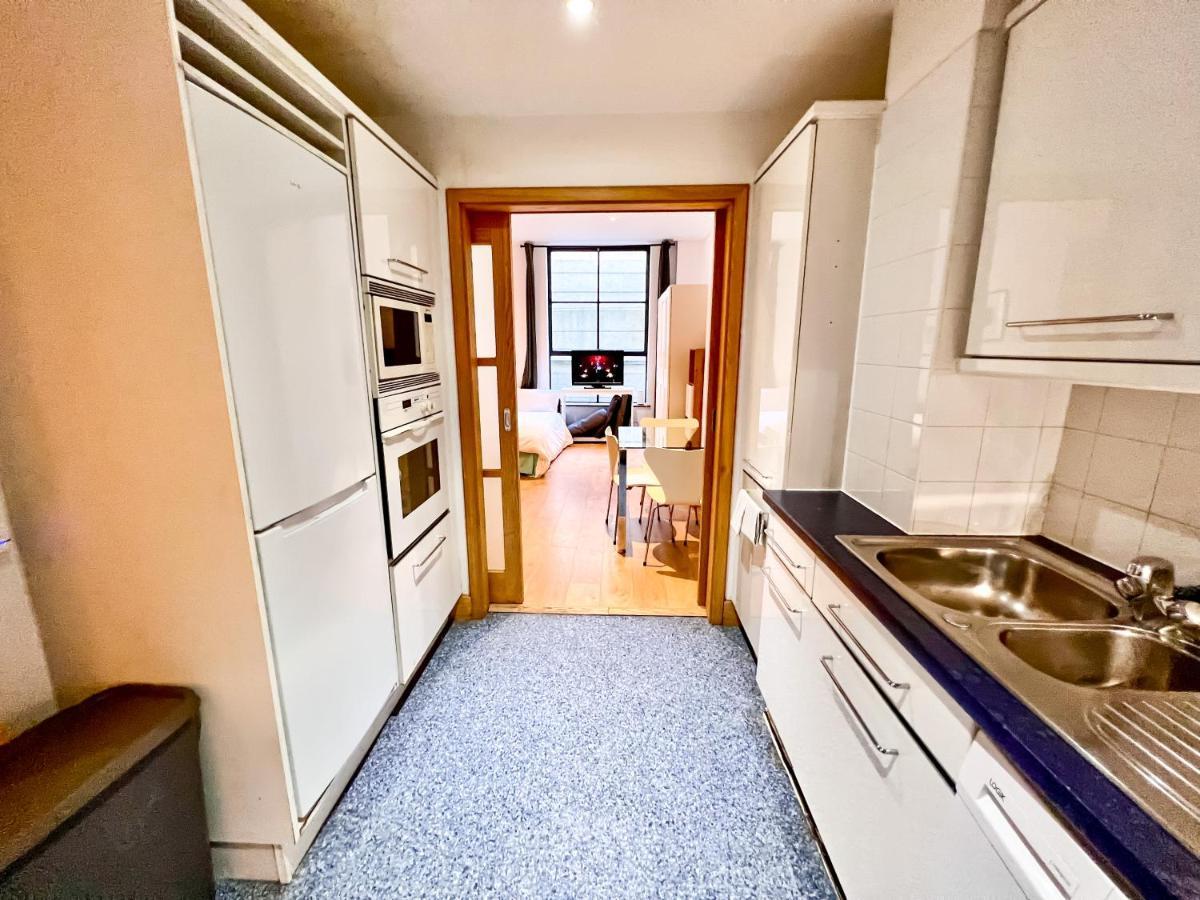 Superior Entire Apartment Between St Pauls Cathedral And Covent Garden 伦敦 外观 照片