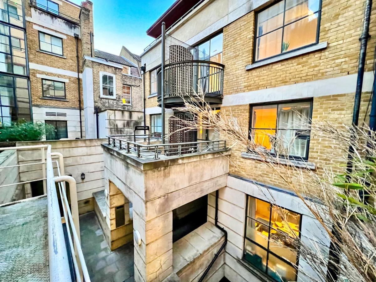 Superior Entire Apartment Between St Pauls Cathedral And Covent Garden 伦敦 外观 照片